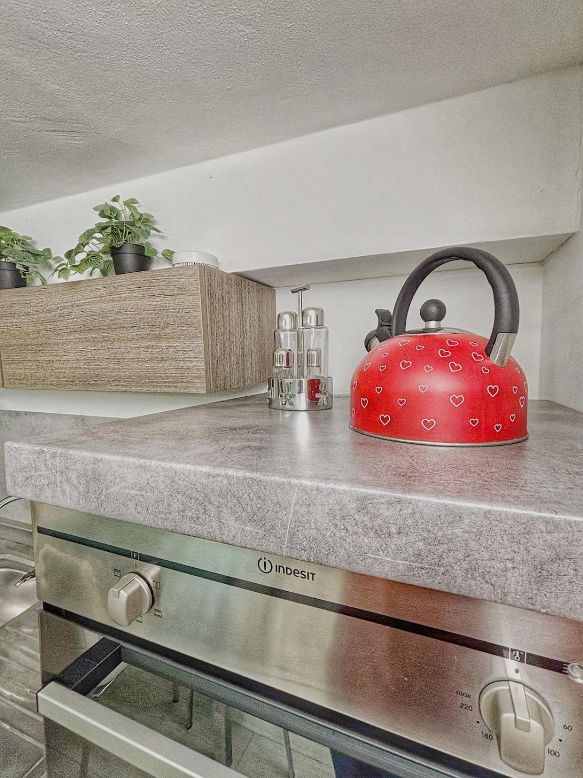 Cozy Basement Navigli Apartment *